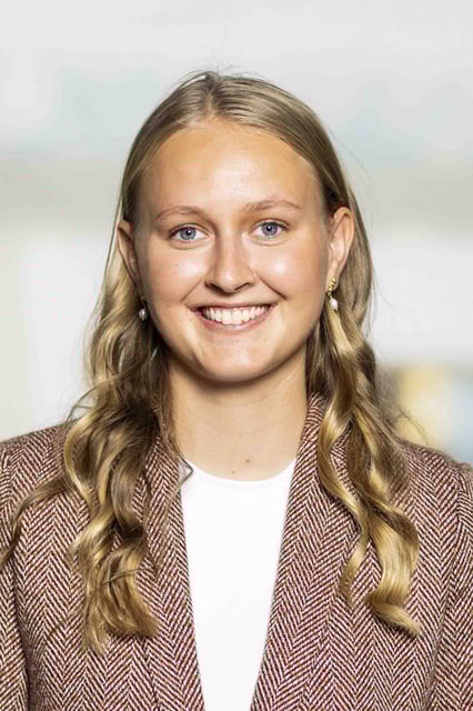 Profilbillede af Nicole Fredslund Hansen, Finanstrainee